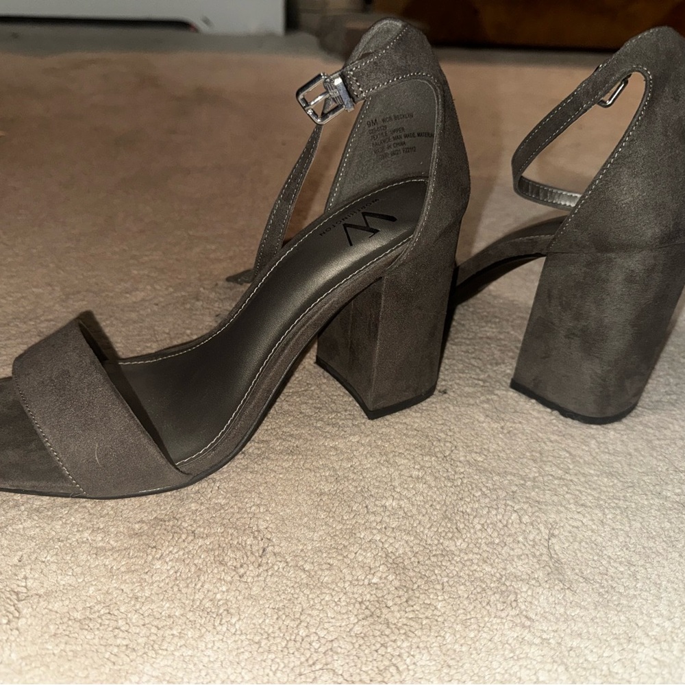 Elegant Gray Block Heel Sandals